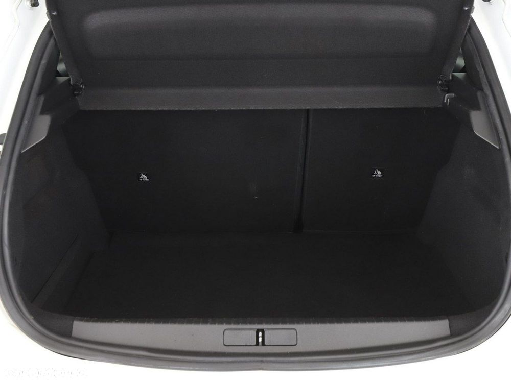 Peugeot 208 PureTech 100 Style - 21