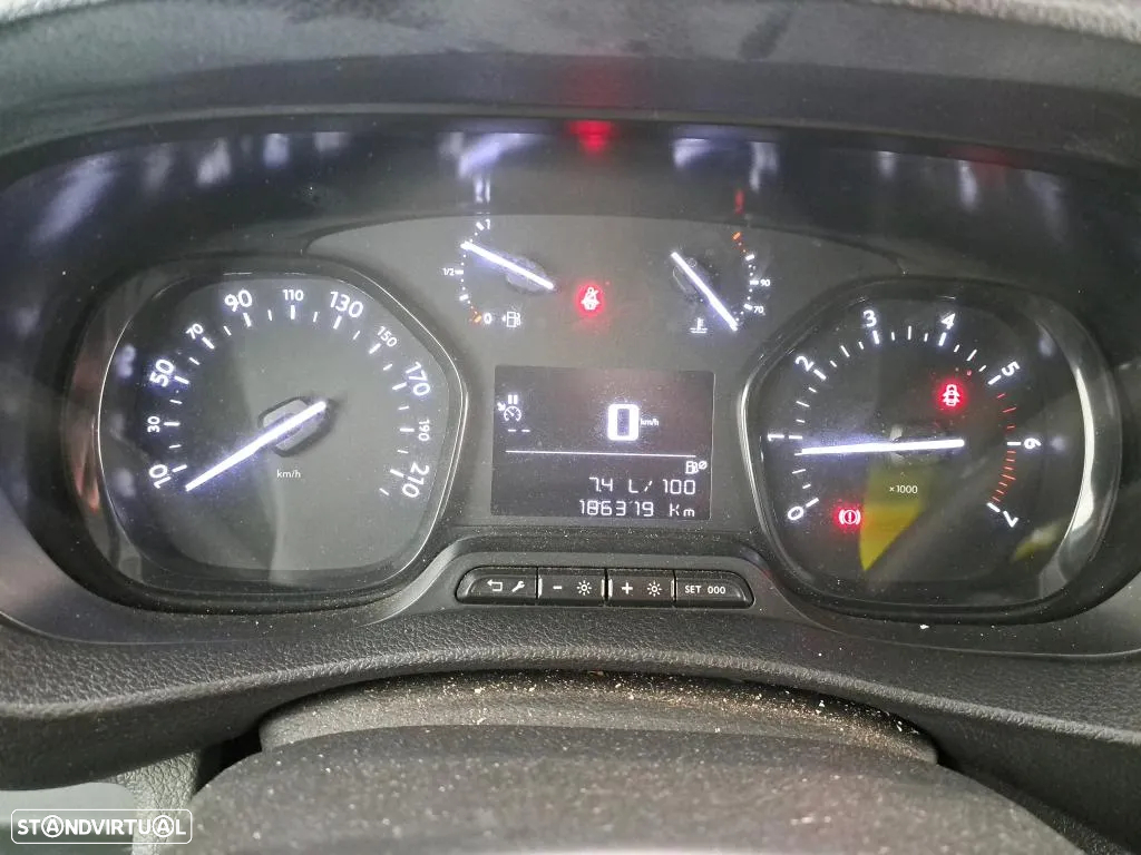 Citroën JUMPY 1.5 HDI CX.6V. C/GPS 115 CV - 9