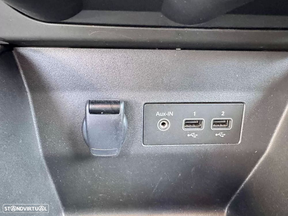 Renault Clio 1.0 TCe Evolution Bi-Fuel - 8