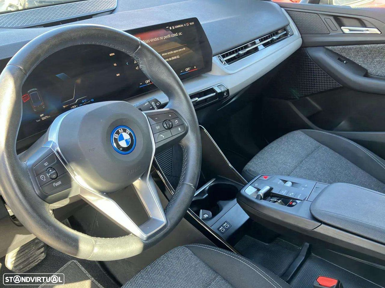 BMW 225xe Active Tourer - 14