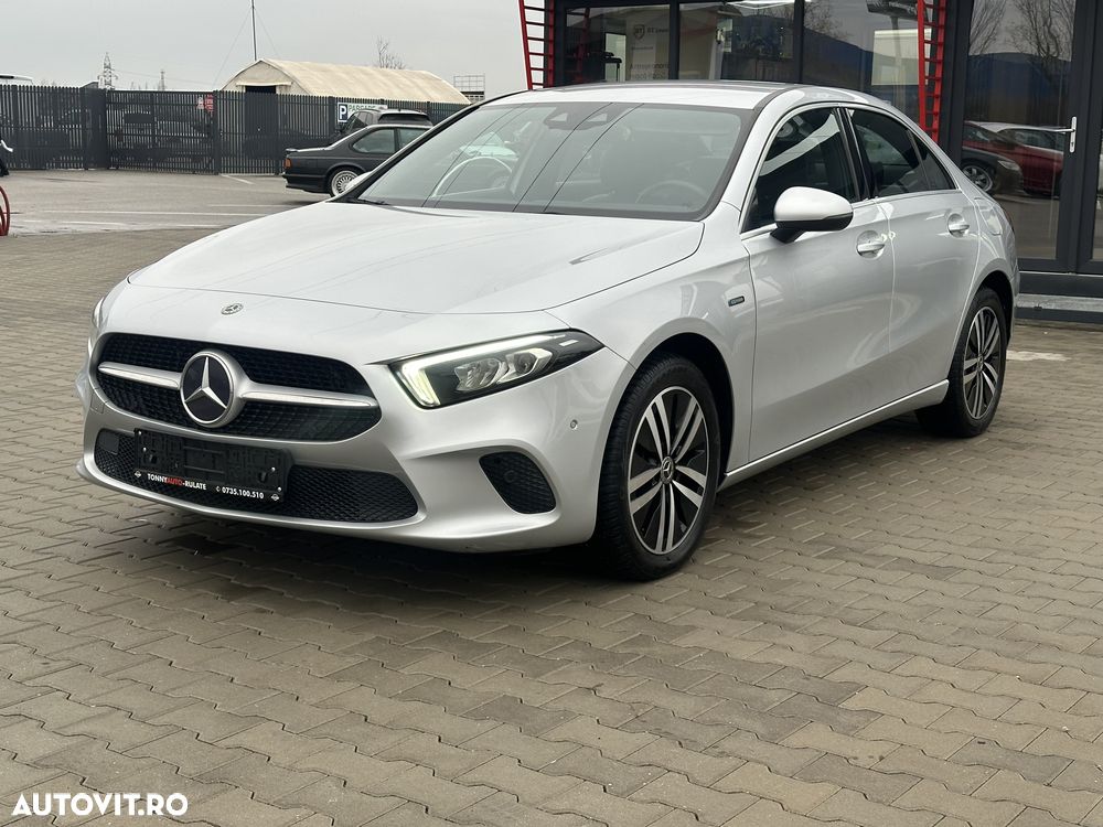 Mercedes-Benz A 250 e Sedan Aut. - 2