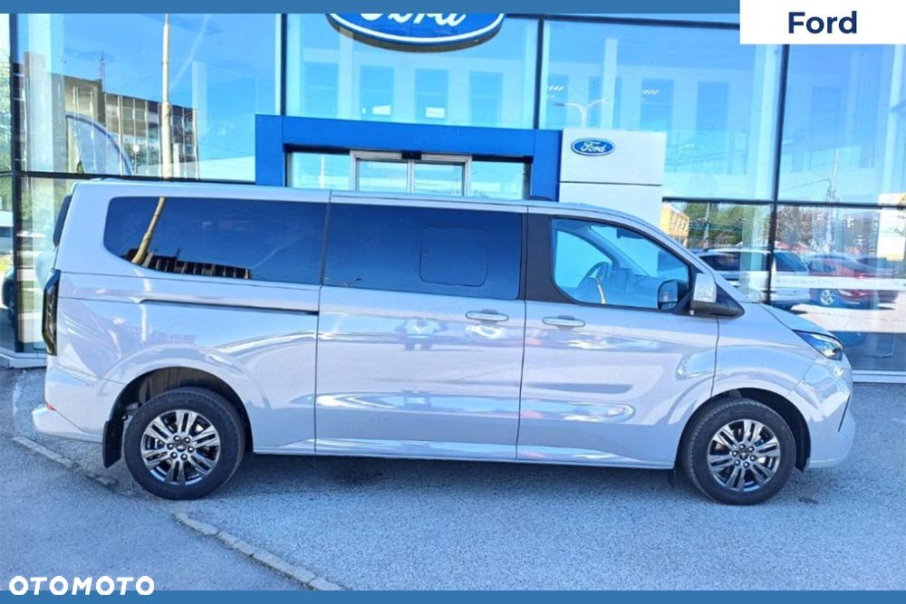 Ford Tourneo Custom - 7