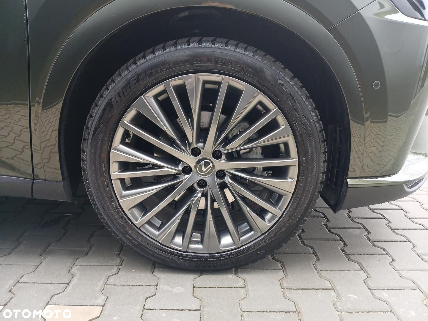 Lexus RX - 23