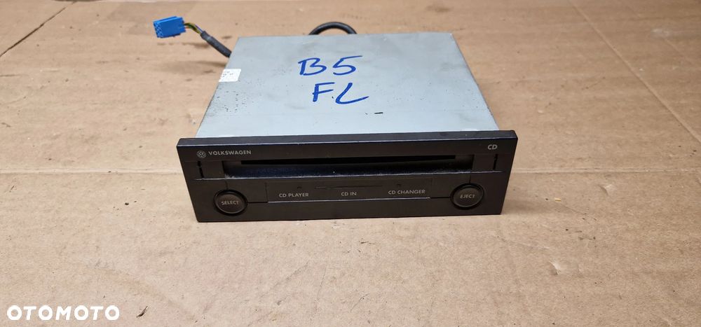 Zmieniarka płyt CD VW Passat B5 FL - 2