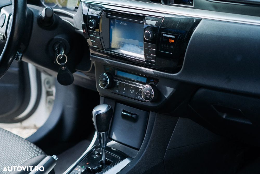 Toyota Corolla 1.6 Valvematic CVT Sol - 24