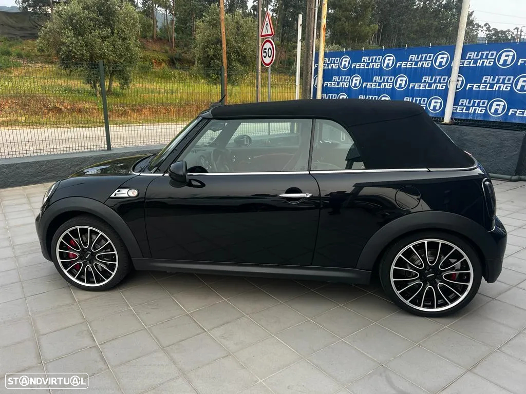 MINI Cabrio John Cooper Works - 8