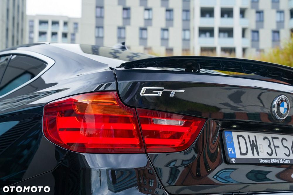 BMW 3GT 318d Sport Line - 11