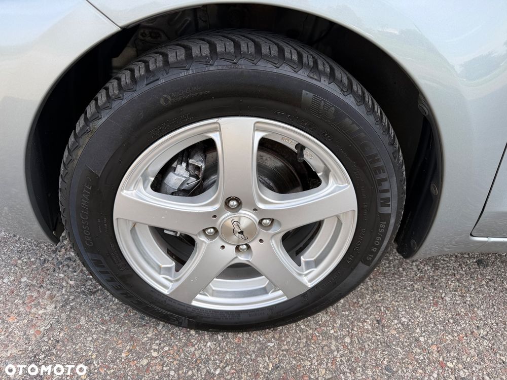 Toyota Yaris 1.33 VVT-i Cool - 26