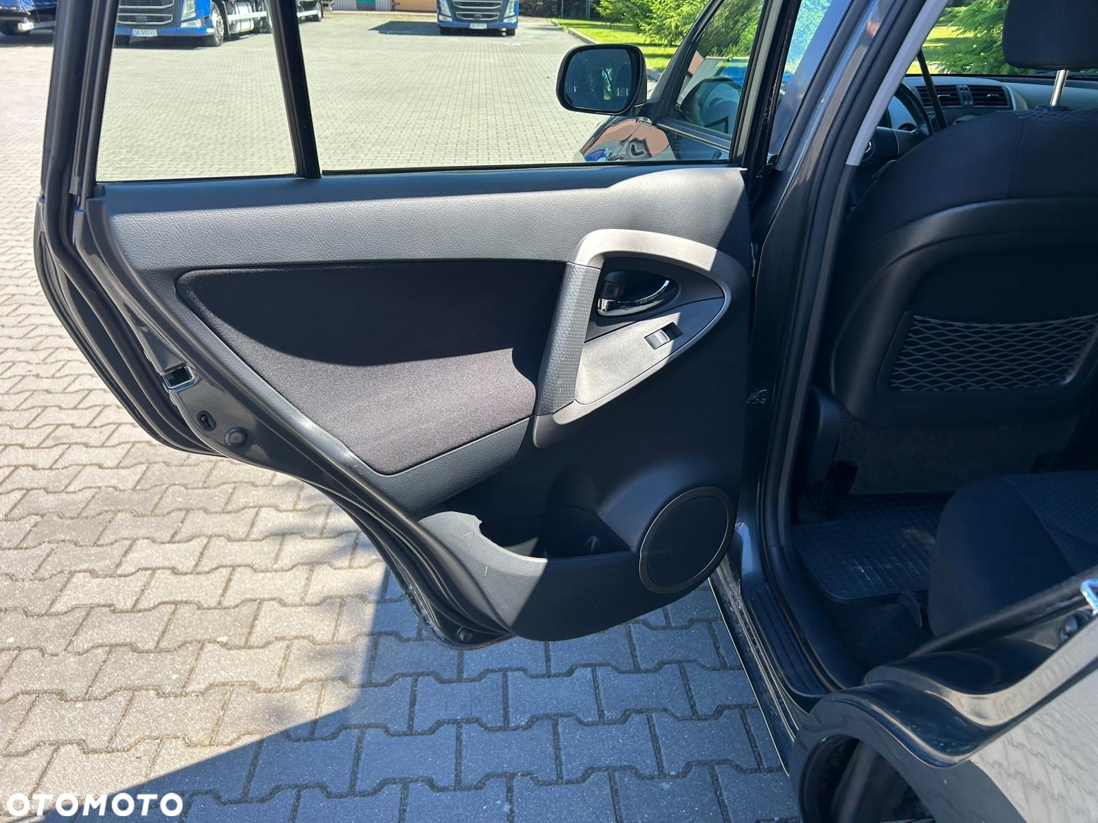 Toyota RAV4 2.2 D-4D Sol - 18