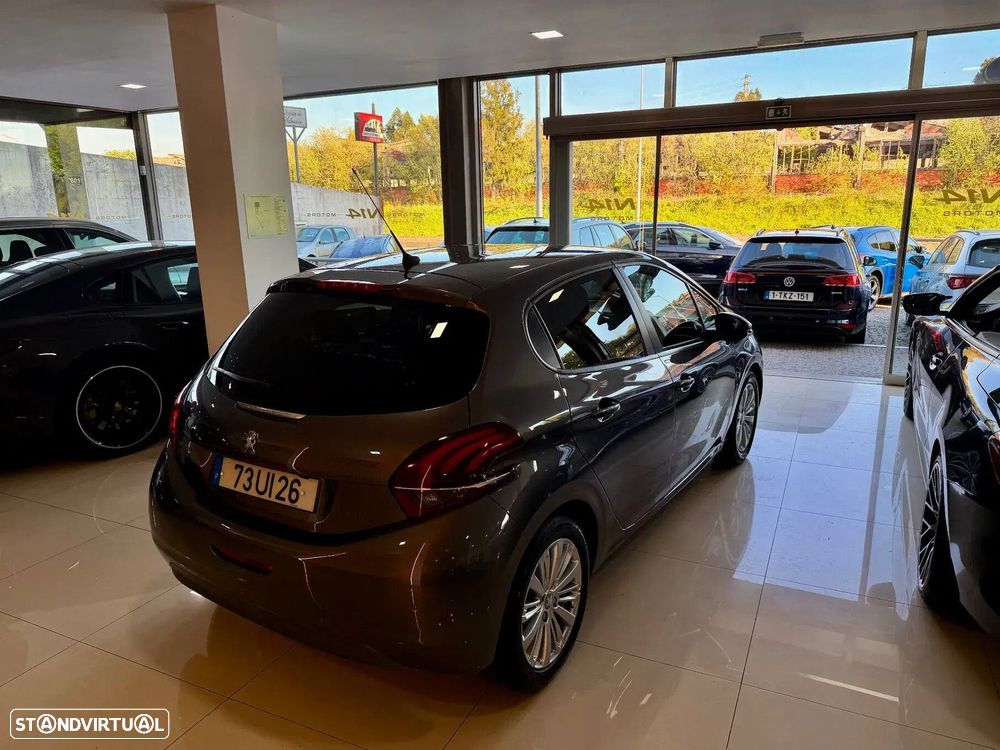 Peugeot 208 1.2 PureTech Style - 15