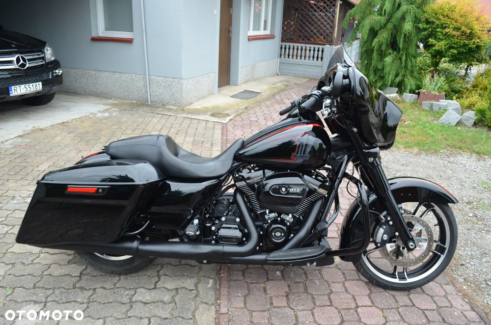 Harley-Davidson Touring Street Glide - 8