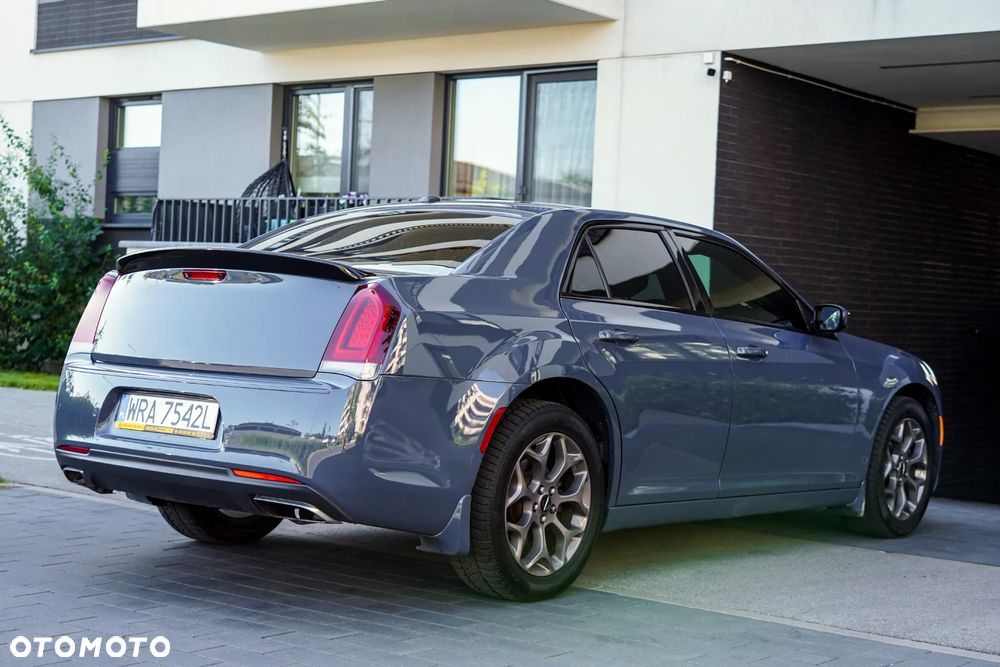 Chrysler 300s - 3