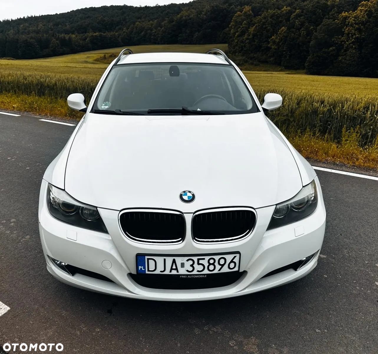 BMW Seria 3 318i Touring - 3
