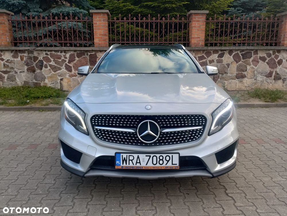 Mercedes-Benz GLA 250 4-Matic AMG Line - 9