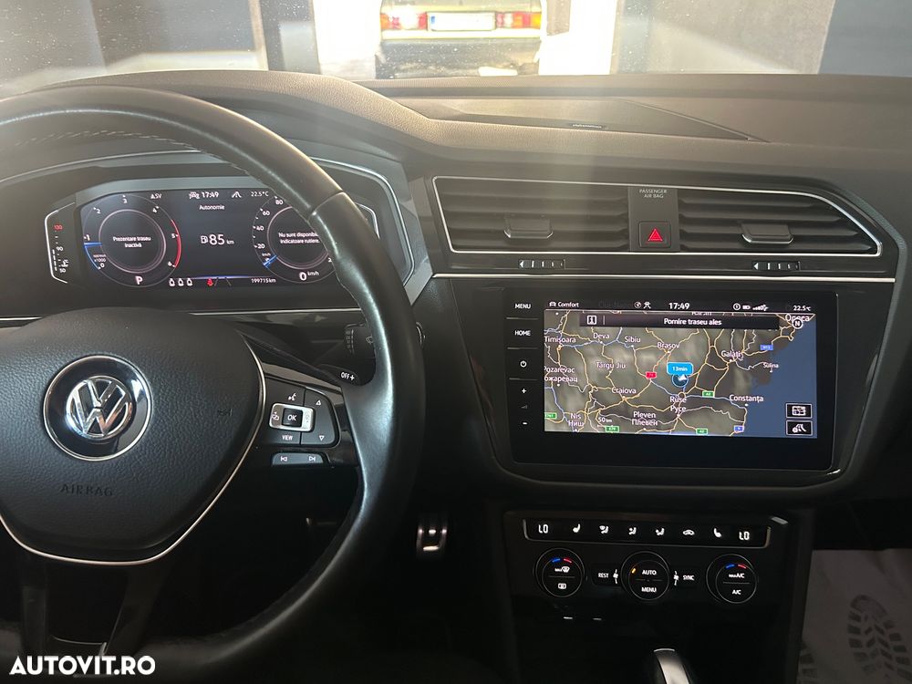 Volkswagen Tiguan 2.0 TDI SCR 4MOTION DSG R-Line - 34