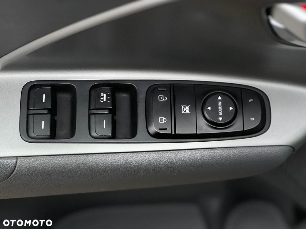 Kia Niro 1.6 GDI HEV 2WD OPF Spirit - 18