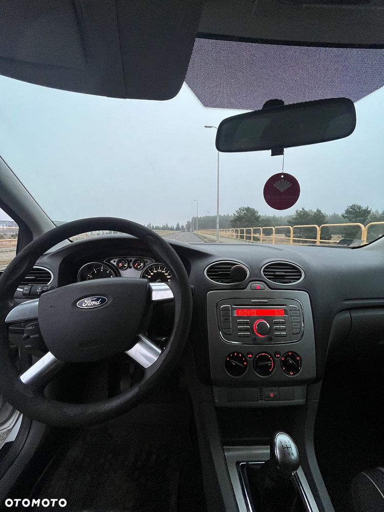 Ford Focus 1.6 16V Silver Magic - 16