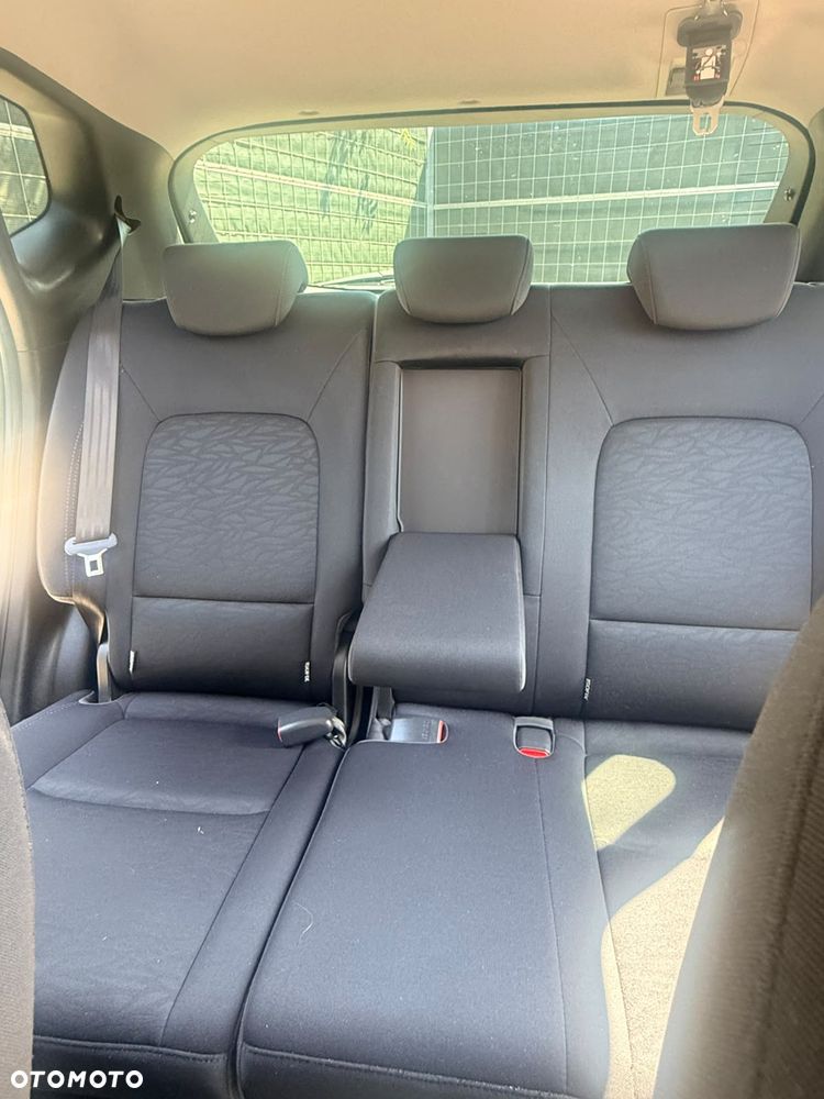 Hyundai ix20 - 24