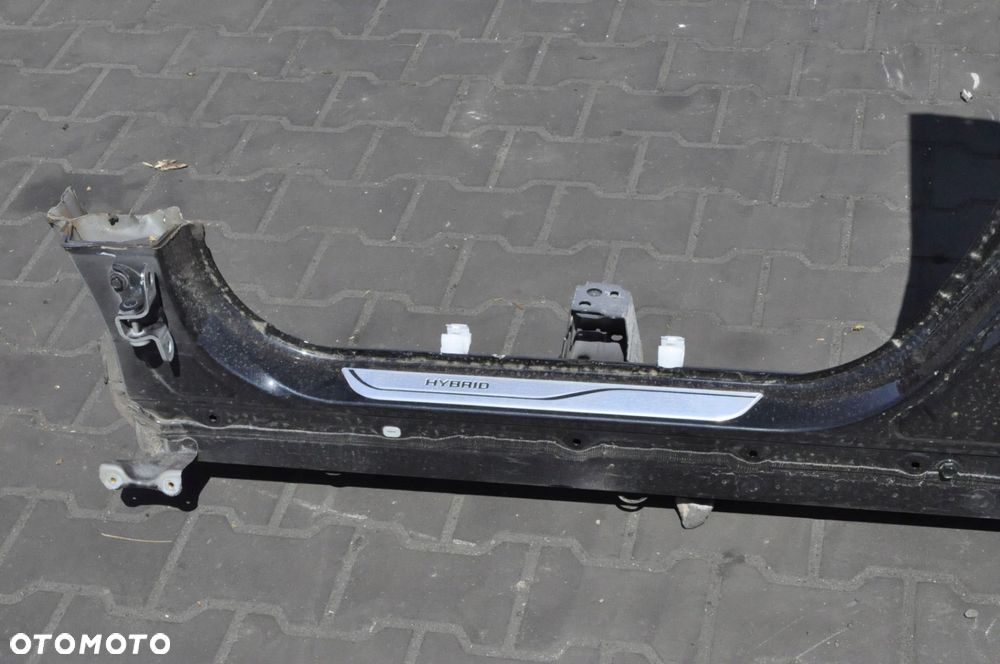 TOYOTA YARIS IV SŁUPEK PRÓG LEWY CAŁY DŁUGI - 5
