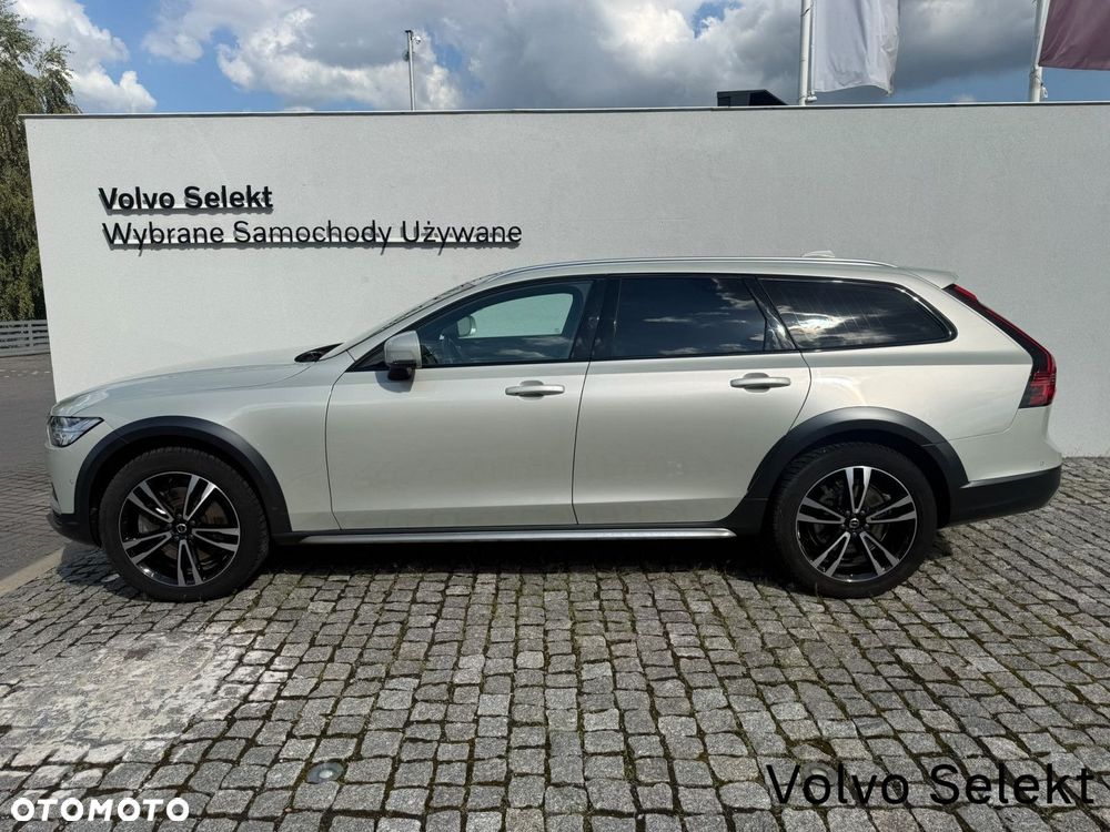 Volvo V90 Cross Country - 6