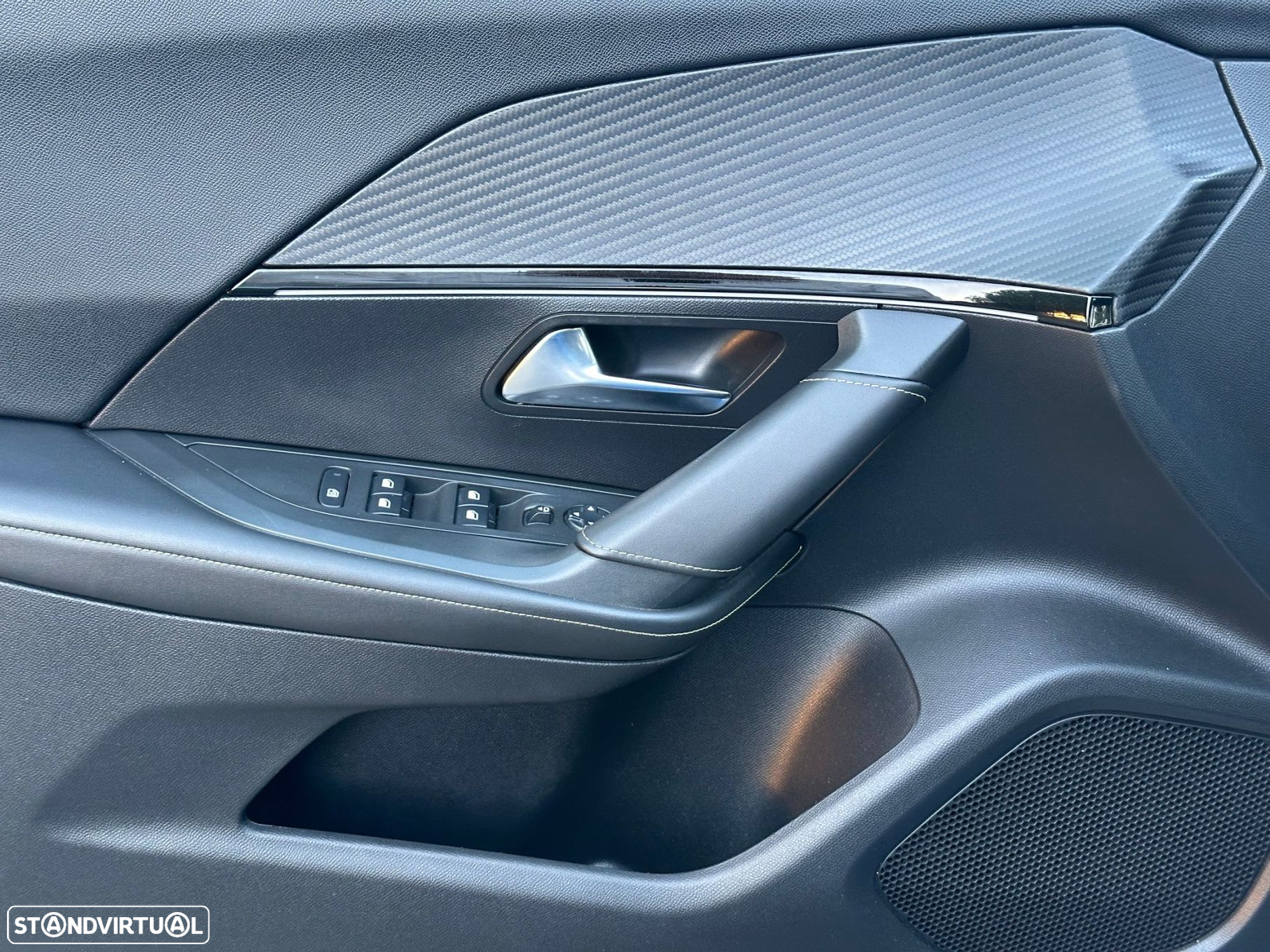 Peugeot e-2008 50 kWh GT Line - 34