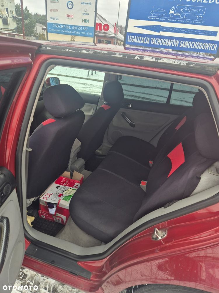 Volkswagen Golf 1.6 Basis - 26