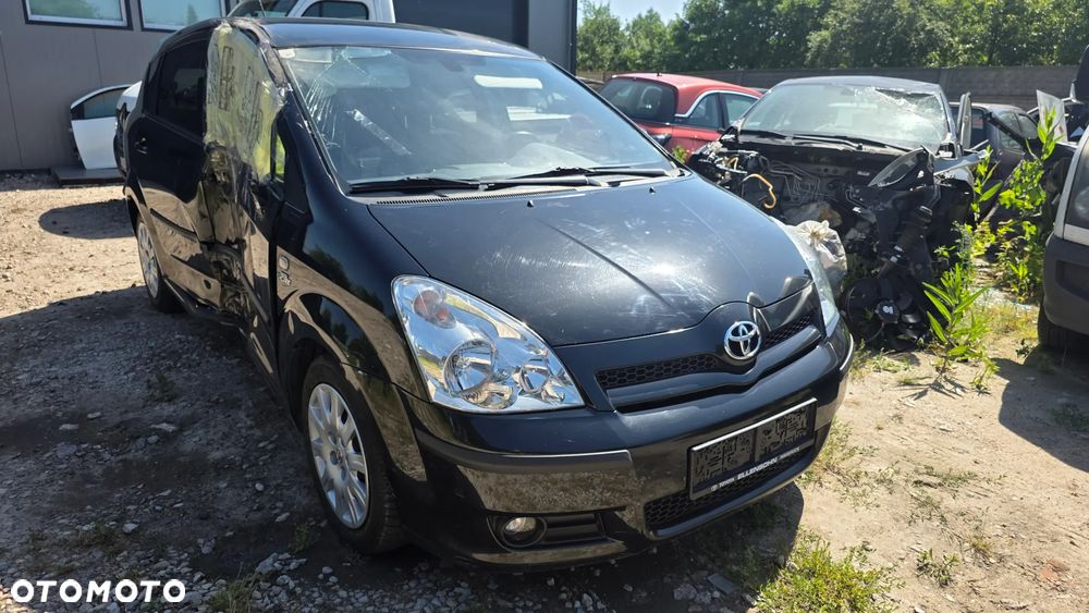 Toyota Corolla Verso 2.2 D-CAT Sol - 32