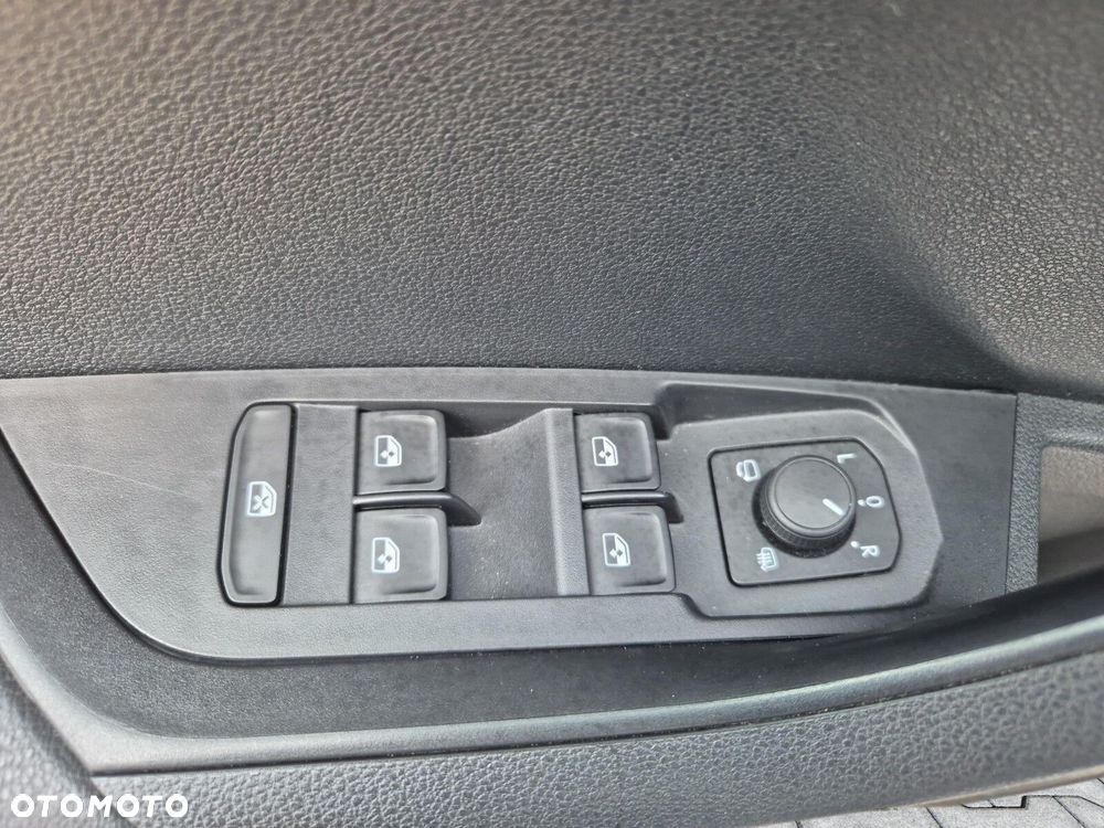 Skoda Karoq 1.5 TSI ACT Selection DSG - 28