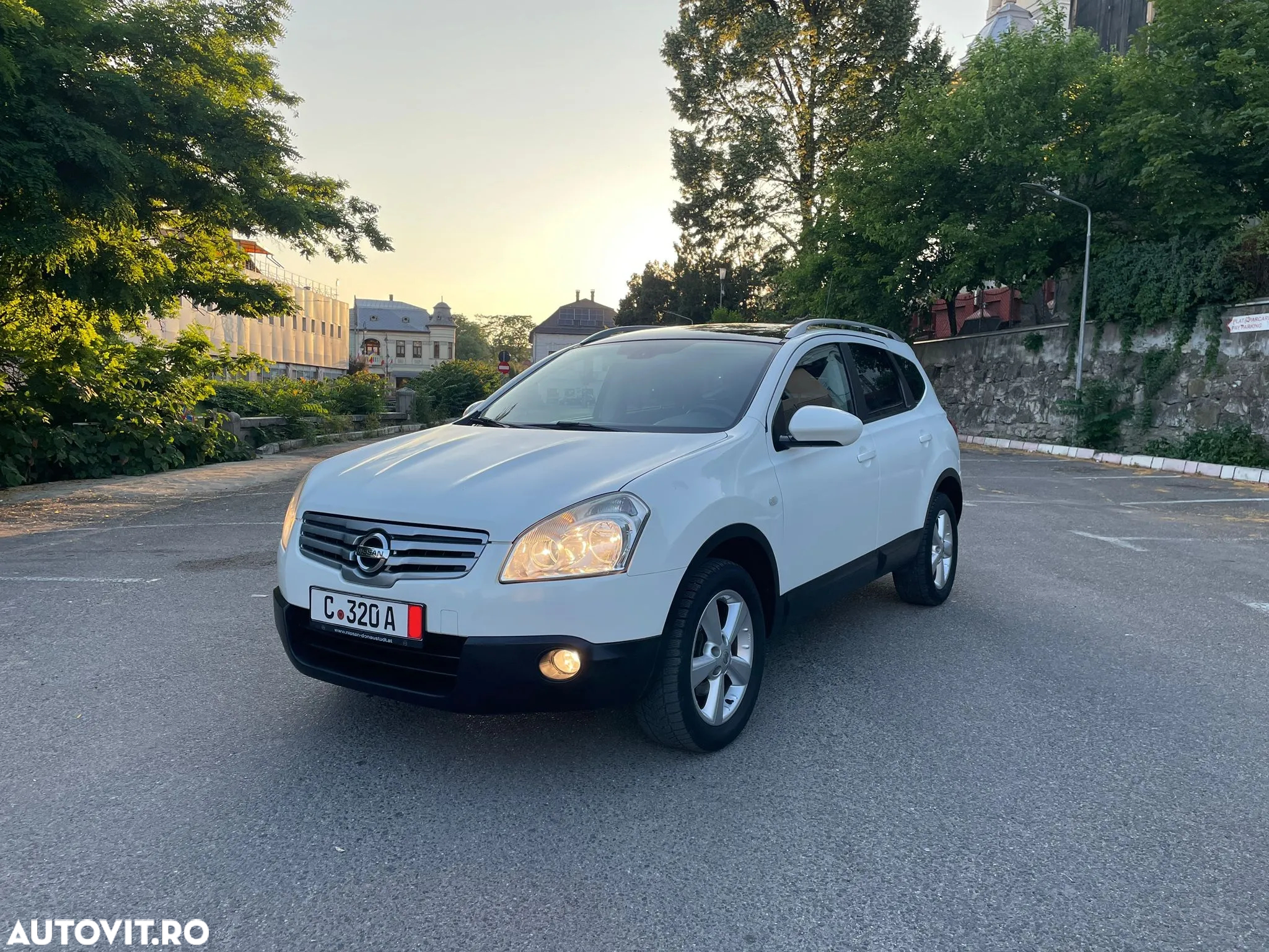 Nissan Qashqai+2 2.0 Tekna - 19