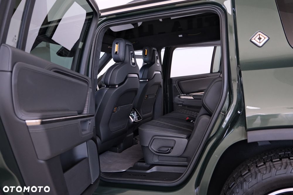 Rivian R1S - 39