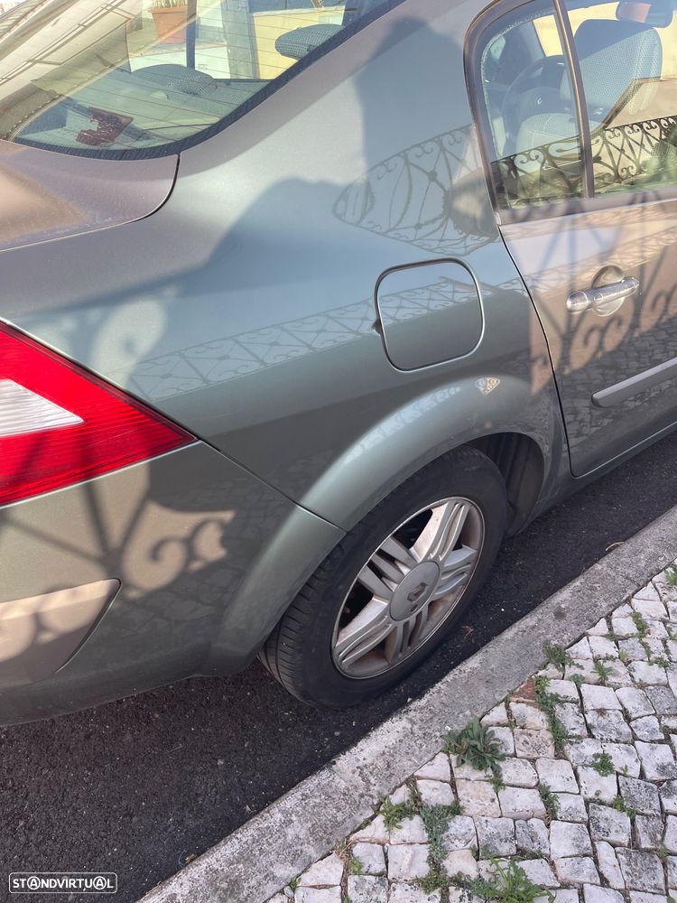 Renault Mégane 1.6 Luxe Privilége - 6