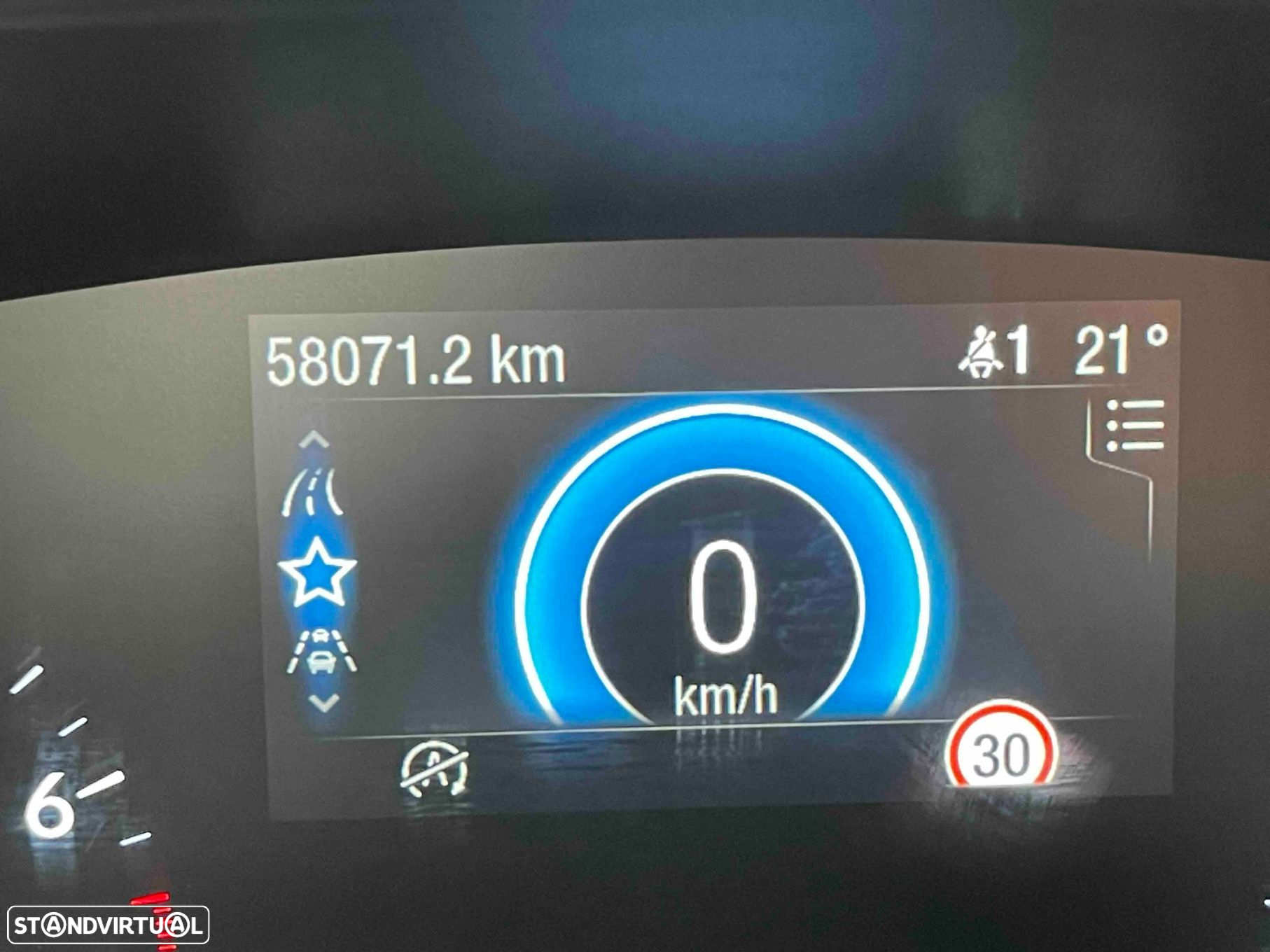 Ford Focus 1.0 EcoBoost ST-Line - 8