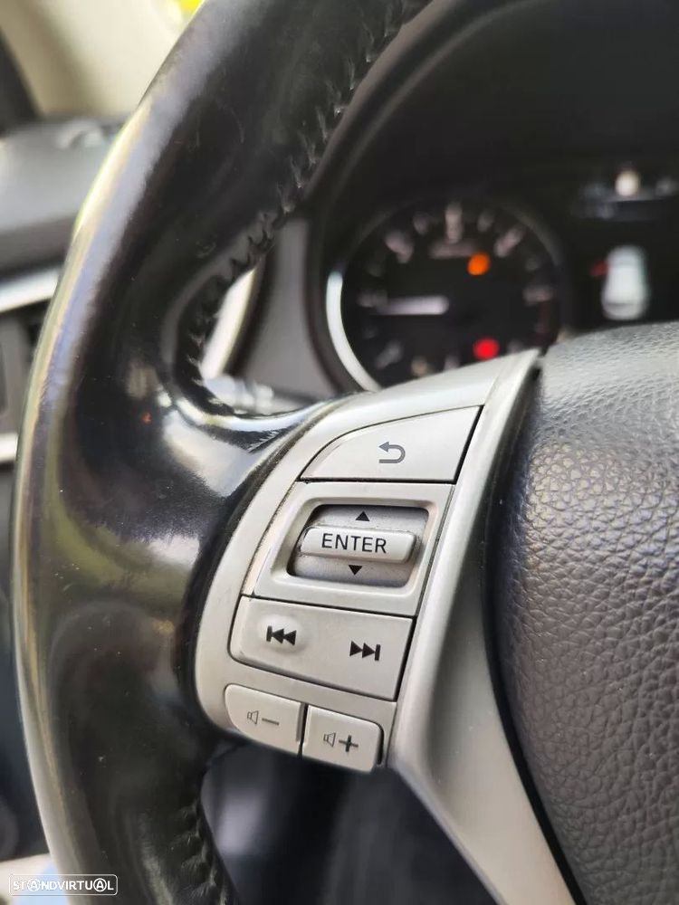 Nissan Qashqai 1.6 dCi Tekna Premium Xtronic - 33