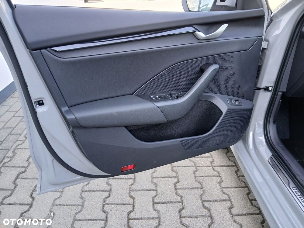 Skoda Octavia 1.5 TSI Edition 130 Selection - 12