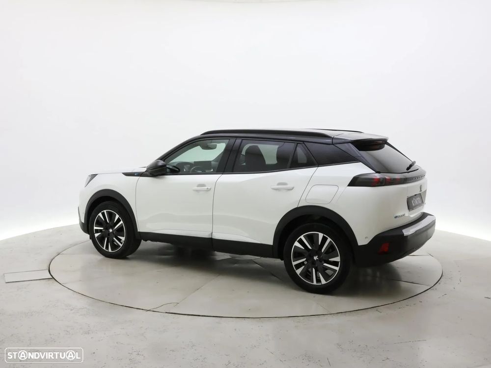 Peugeot e-2008 50 kWh GT Pack - 3