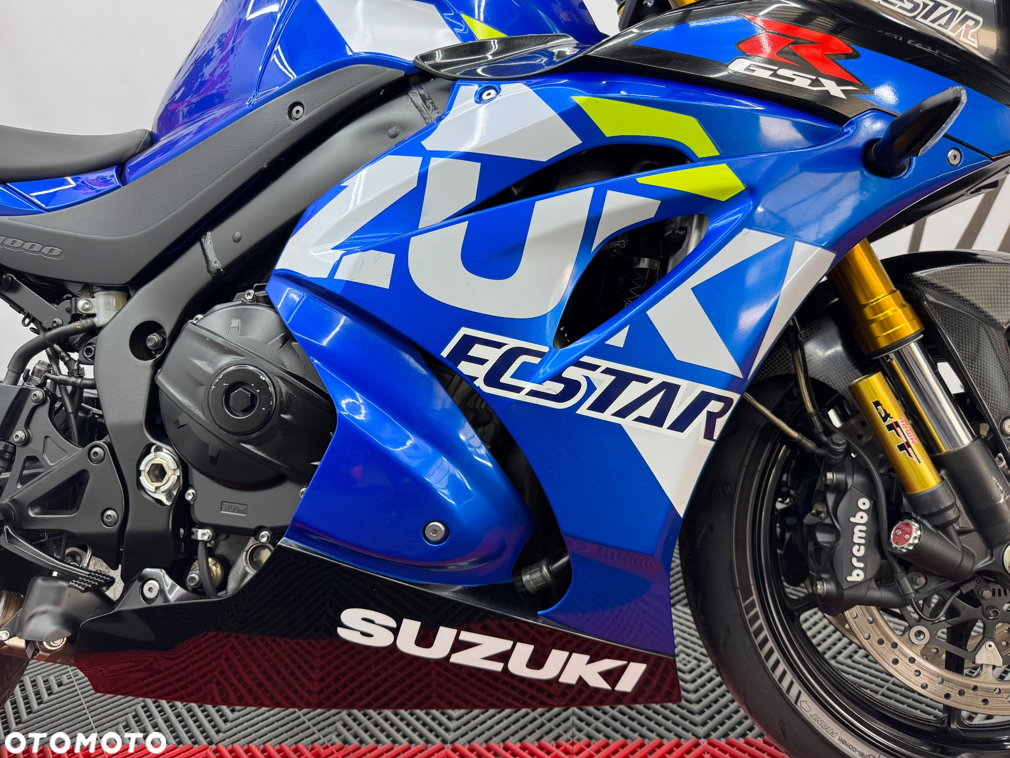 Suzuki GSX-R - 40