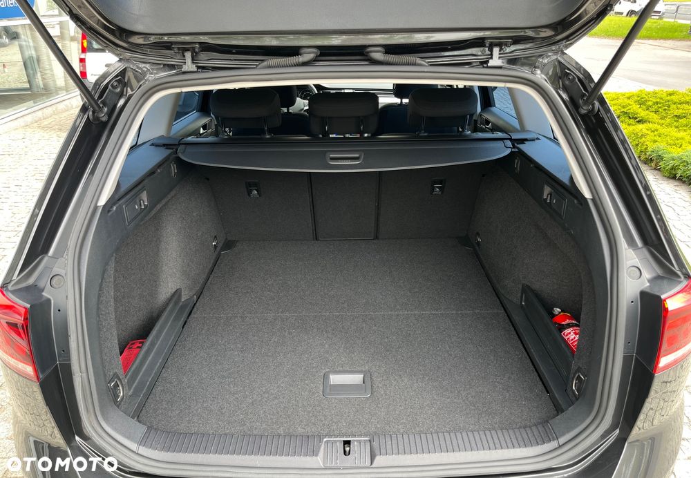 Volkswagen Passat 1.5 TSI EVO Essence DSG - 20