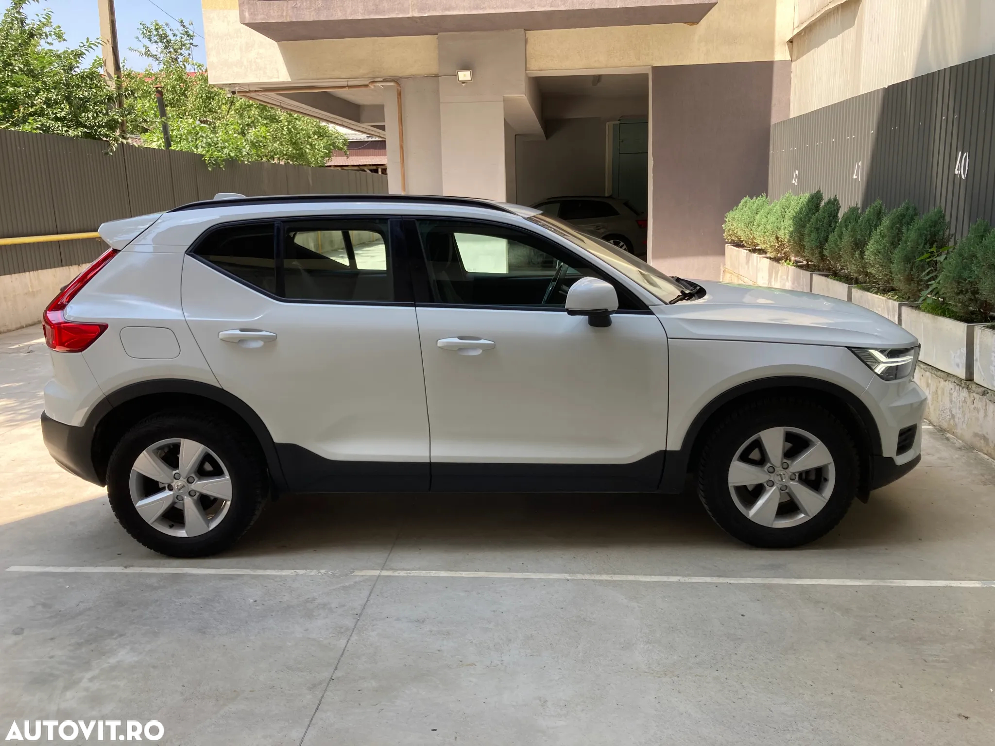 Volvo XC 40 T3 AT8 Momentum - 9