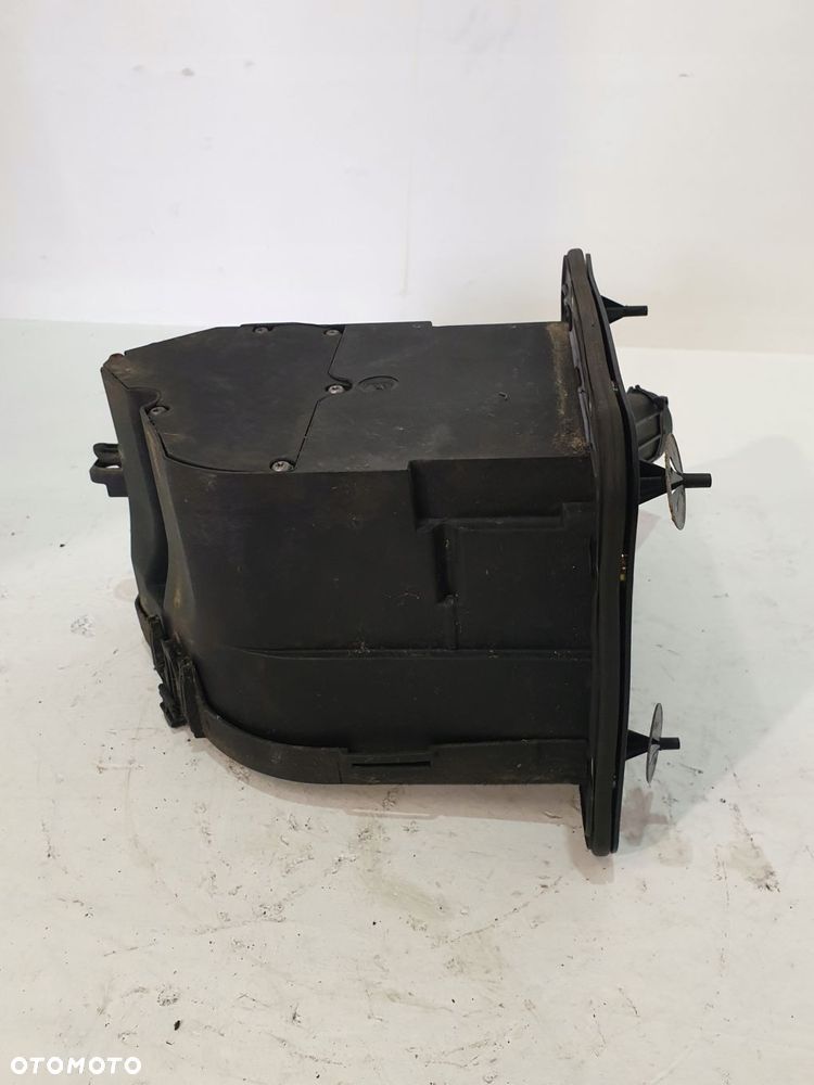 skrzynka bezpieczników 3d1937609a phaeton 3d2 3.0tdi 06r - 4