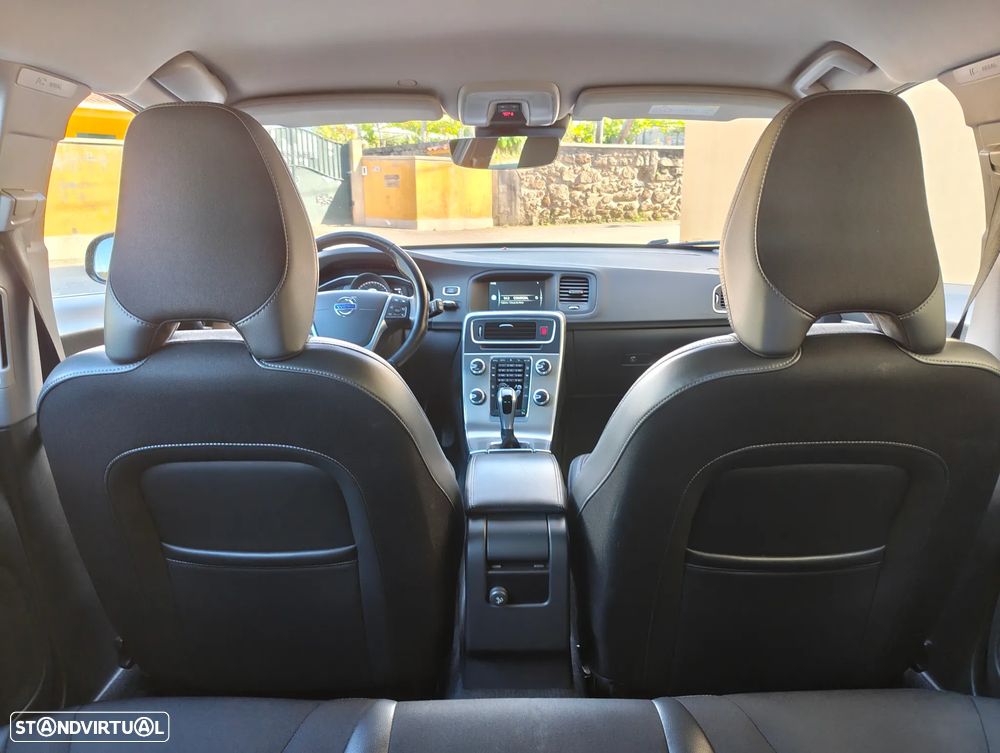 Volvo V60 Cross Country 2.0 D4 Momentum - 7