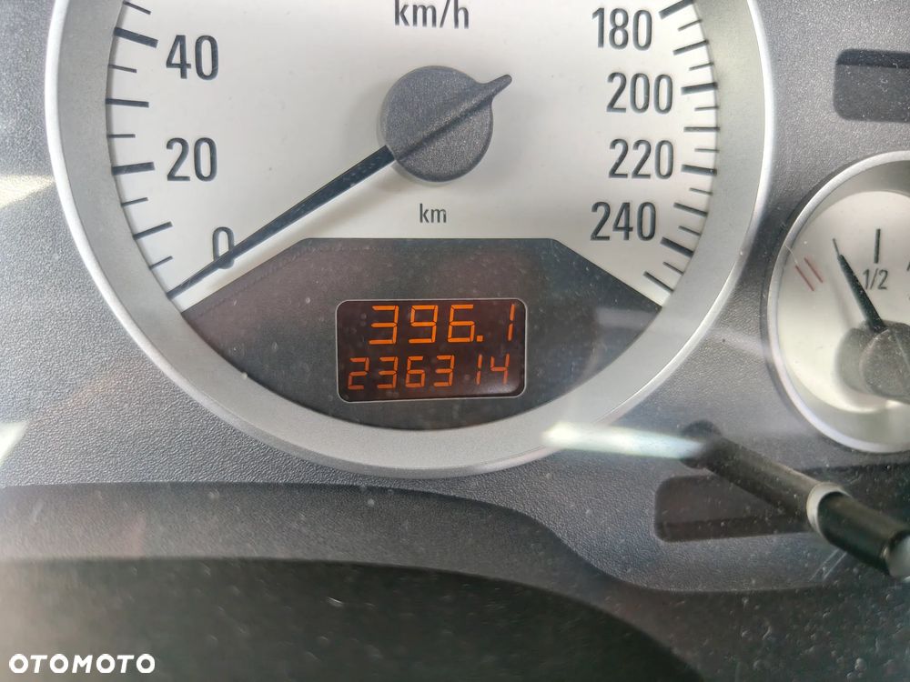 Opel Astra 1.8 Bertone - 22