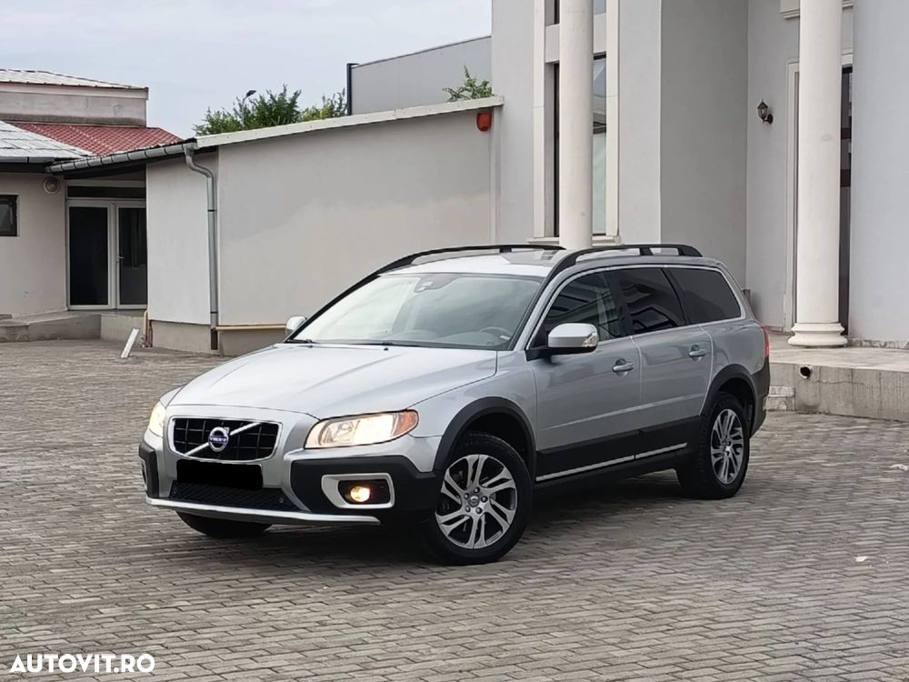 Volvo XC 70 - 1