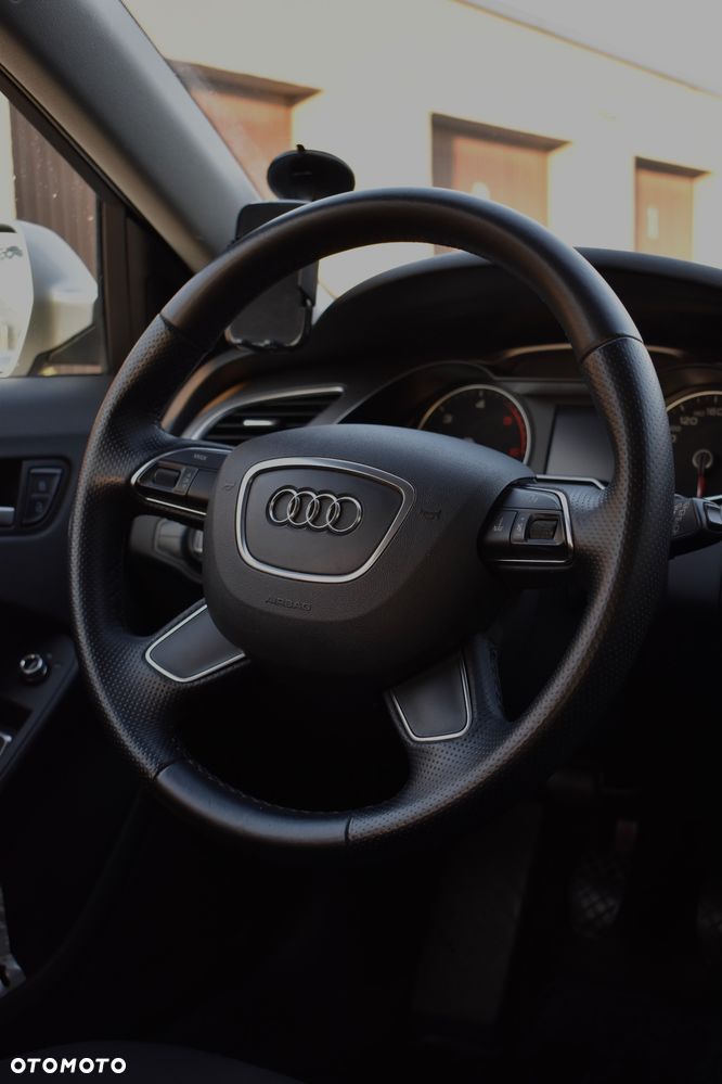 Audi A4 Avant 2.0 TDI - 5