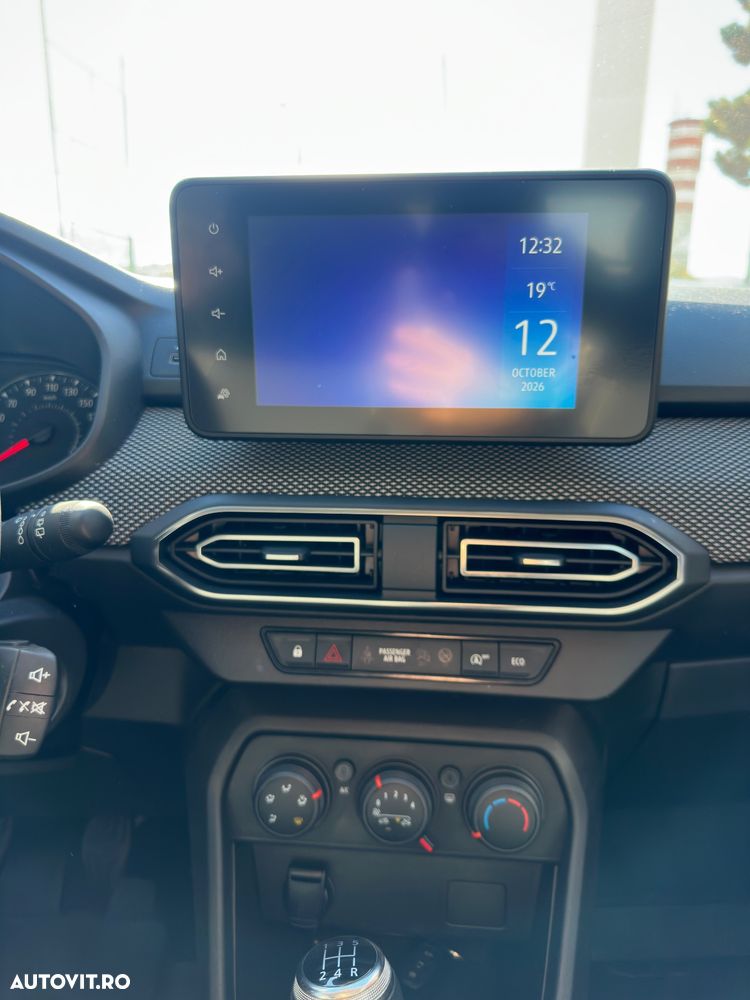 Dacia Sandero - 8