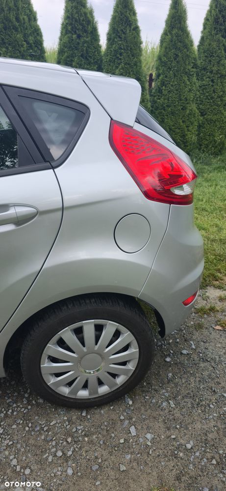 Ford Fiesta 1.25 Ambiente - 10