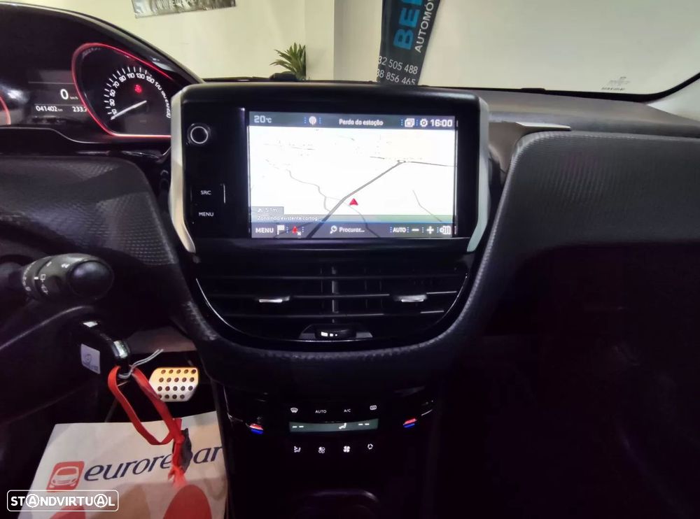 Peugeot 2008 1.2 PureTech GT Line EAT6 - 12