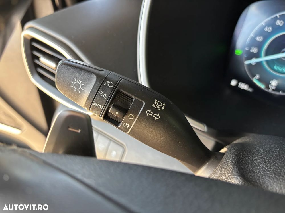 Hyundai Santa Fe 1.6 Plugin-Hybrid 4WD SEVEN Prime - 31