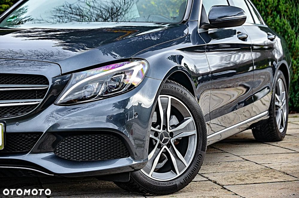 Mercedes-Benz Klasa C 180 7G-TRONIC Exclusive - 9
