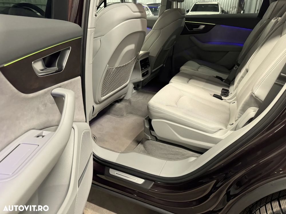 Audi Q7 55 TFSI e quattro tiptronic - 32