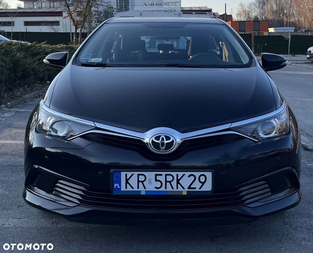 Toyota Auris - 4
